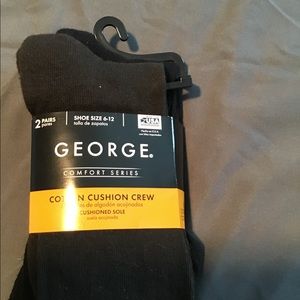 3/$20 🆕2 pairs comfort cushion sock. Brown